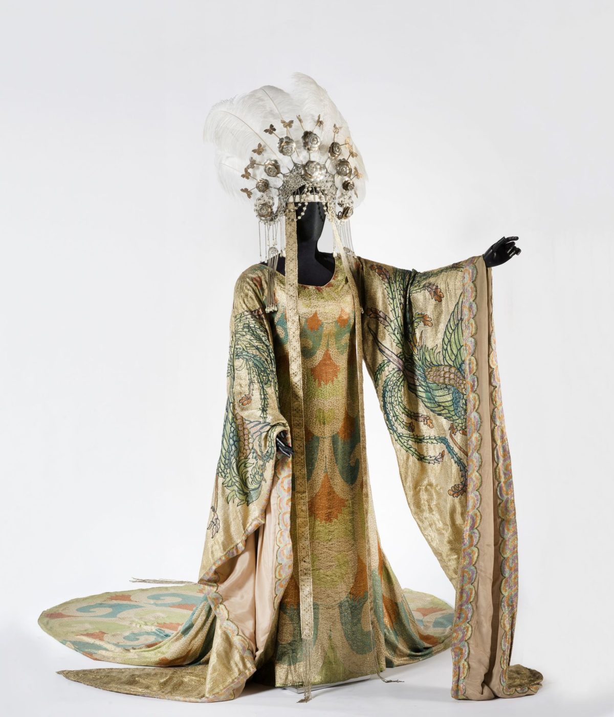 Costume Turandot II atto. Museo del Tessuto di Prato
